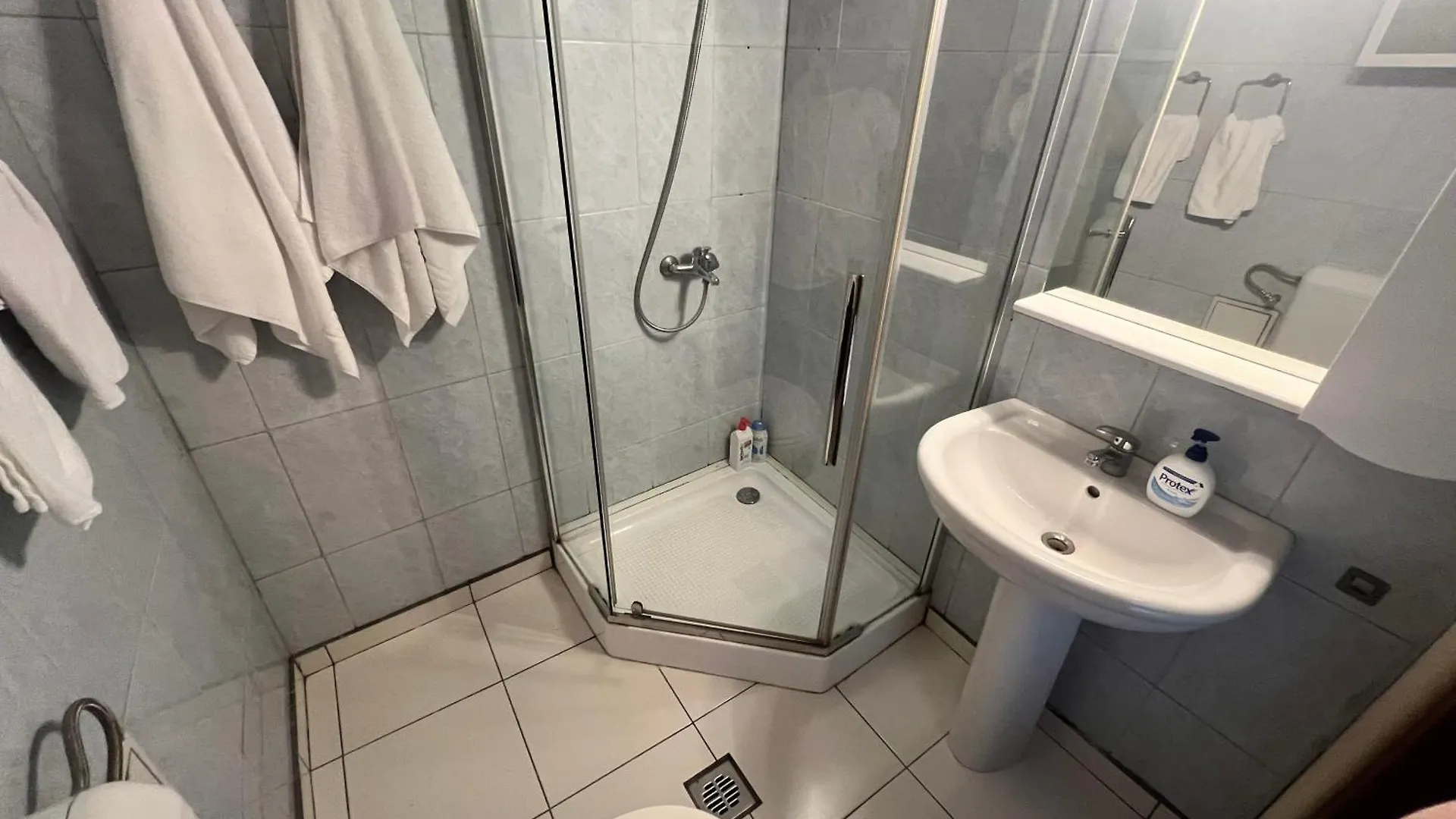 Lazy'S Haven - Apt Near Coltea Hospital Old Town Bucharest